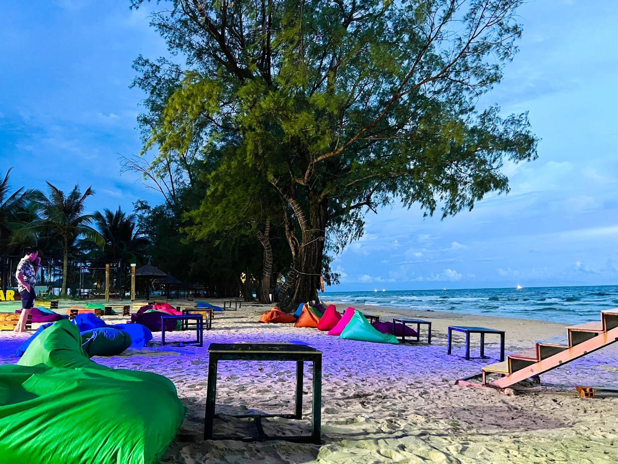 Rainbow Motel Phu Quoc Bagian luar foto
